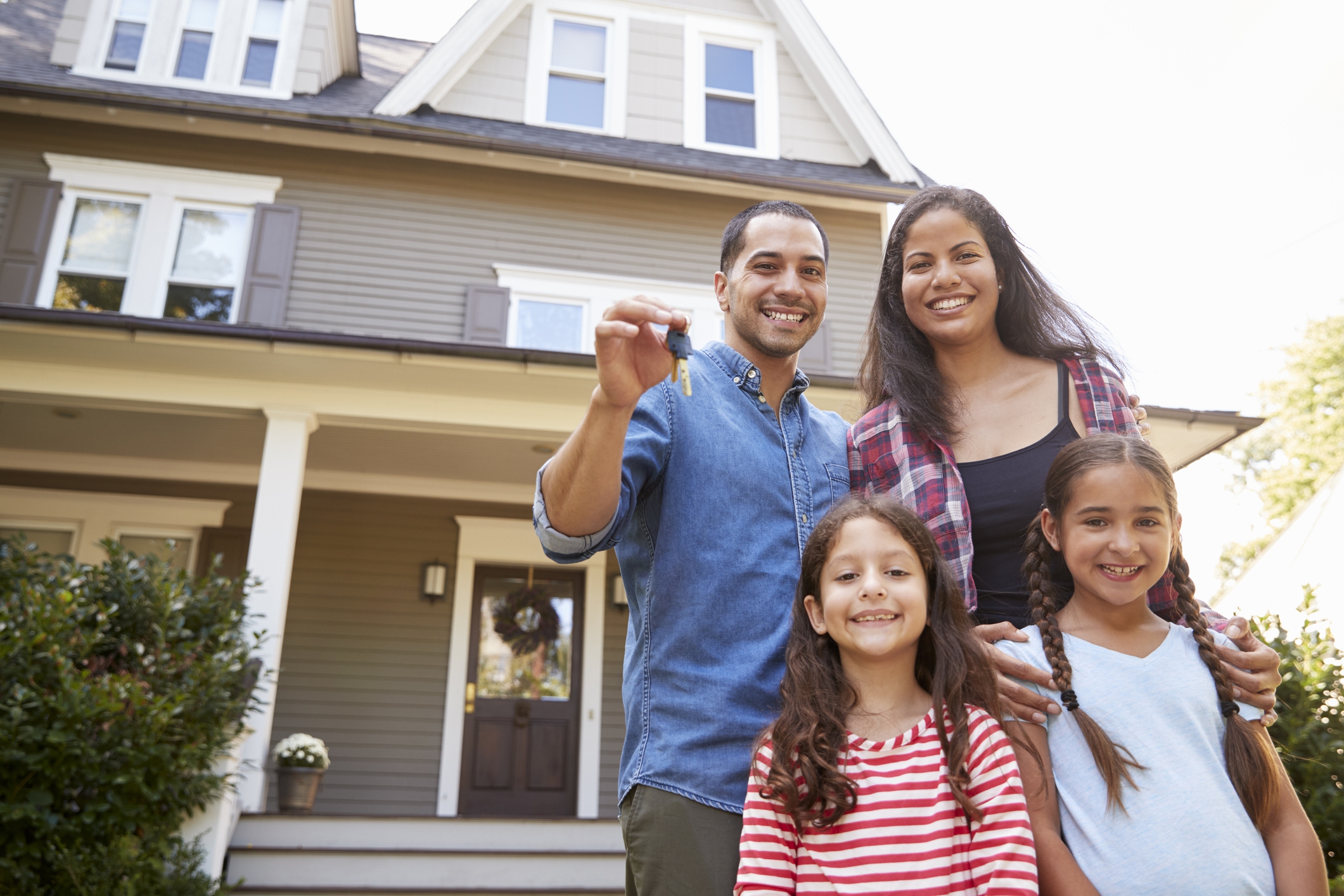 First Community Bank and Trust Offers Insights to Help Demystify Homebuying 